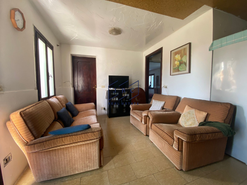 Fontanelle - (Treviso)

Casa colonica in piccolo borgo, parzialmente ristrutturata nel 2011. Situ...