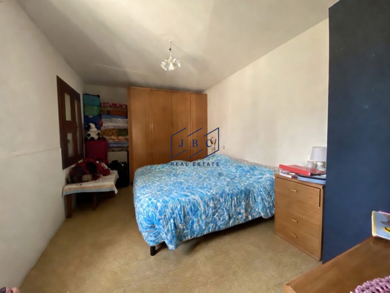 Fontanelle - (Treviso)

Casa colonica in piccolo borgo, parzialmente ristrutturata nel 2011. Situ...