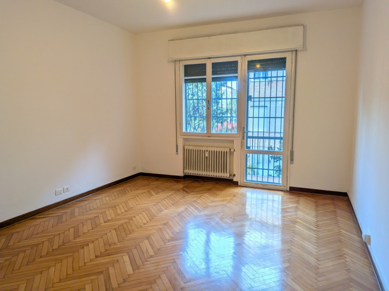 PADOVA VIA IV NOVEMBRE QUARTIERE CITTA' GIARDINO
Affittasi appartamento in tranquillo contesto re...