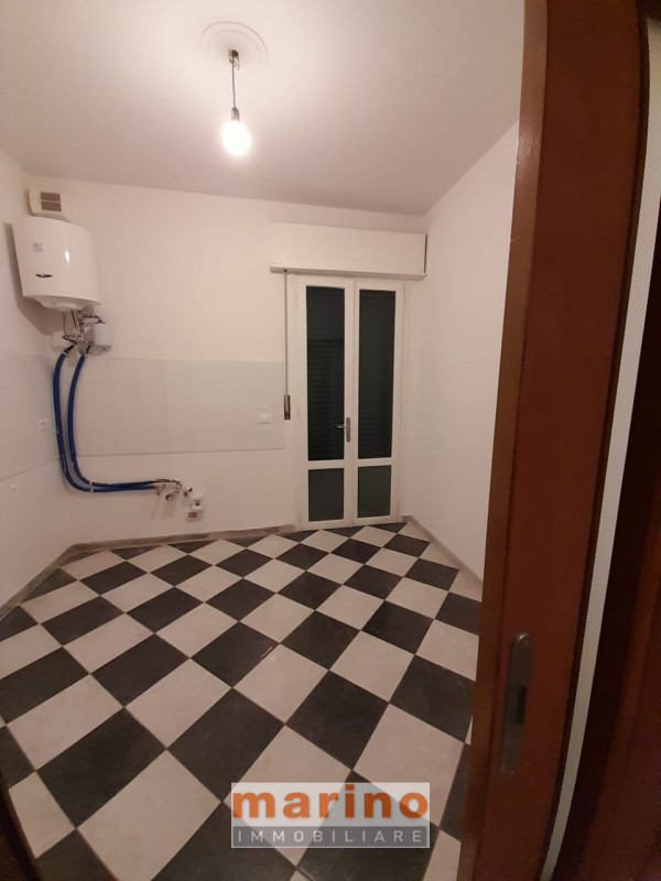 PADOVA VIA IV NOVEMBRE QUARTIERE CITTA' GIARDINO
Affittasi appartamento in tranquillo contesto re...