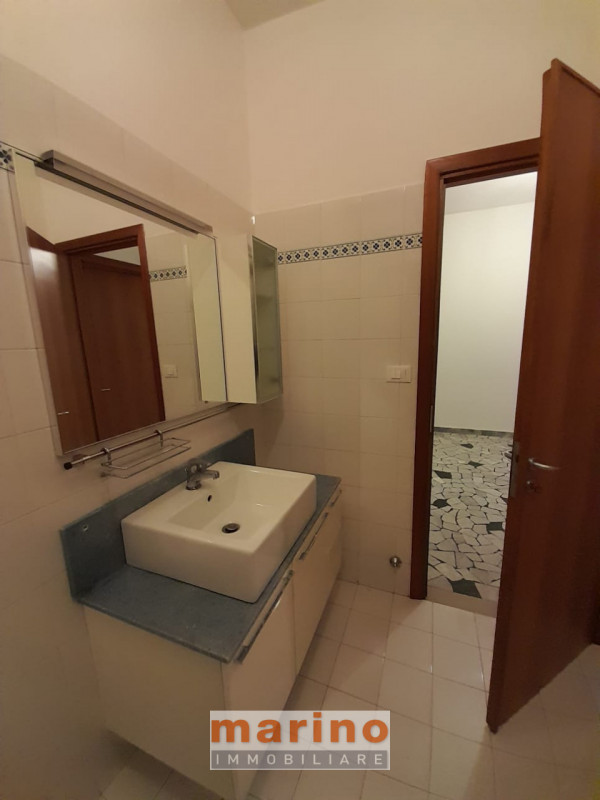 PADOVA VIA IV NOVEMBRE QUARTIERE CITTA' GIARDINO
Affittasi appartamento in tranquillo contesto re...