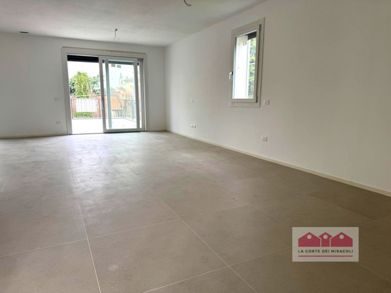 ZONA ARACELI NUOVA: PORZIONE DI BIFAMILIARE SOVRAPPOSTA, TRICAMERE BISERVIZI CON TERRAZZE ABITABI...