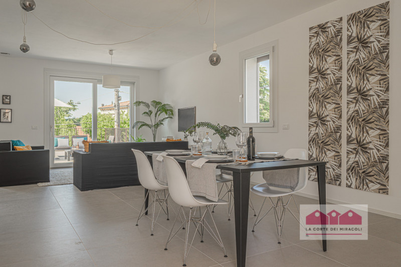 ZONA ARACELI NUOVA: PORZIONE DI BIFAMILIARE SOVRAPPOSTA, TRICAMERE BISERVIZI CON TERRAZZE ABITABI...