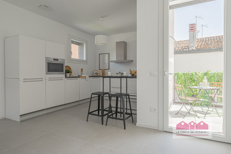 ZONA ARACELI NUOVA: PORZIONE DI BIFAMILIARE SOVRAPPOSTA, TRICAMERE BISERVIZI CON TERRAZZE ABITABI...