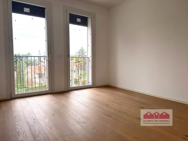 ZONA ARACELI NUOVA: PORZIONE DI BIFAMILIARE SOVRAPPOSTA, TRICAMERE BISERVIZI CON TERRAZZE ABITABI...