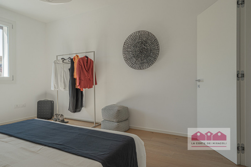 ZONA ARACELI NUOVA: PORZIONE DI BIFAMILIARE SOVRAPPOSTA, TRICAMERE BISERVIZI CON TERRAZZE ABITABI...