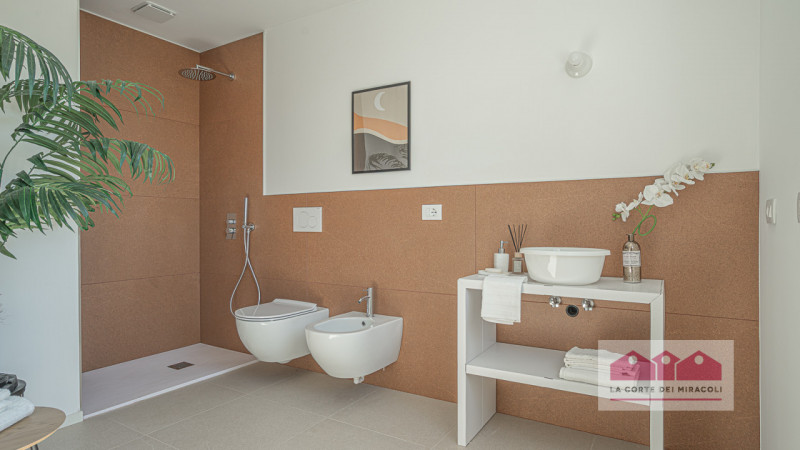 ZONA ARACELI NUOVA: PORZIONE DI BIFAMILIARE SOVRAPPOSTA, TRICAMERE BISERVIZI CON TERRAZZE ABITABI...