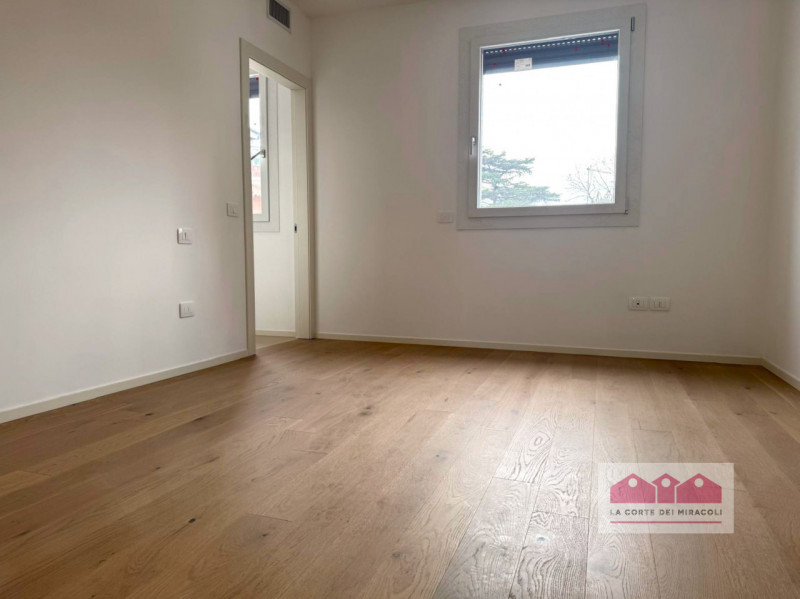 ZONA ARACELI NUOVA: PORZIONE DI BIFAMILIARE SOVRAPPOSTA, TRICAMERE BISERVIZI CON TERRAZZE ABITABI...