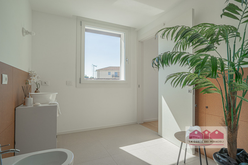 ZONA ARACELI NUOVA: PORZIONE DI BIFAMILIARE SOVRAPPOSTA, TRICAMERE BISERVIZI CON TERRAZZE ABITABI...