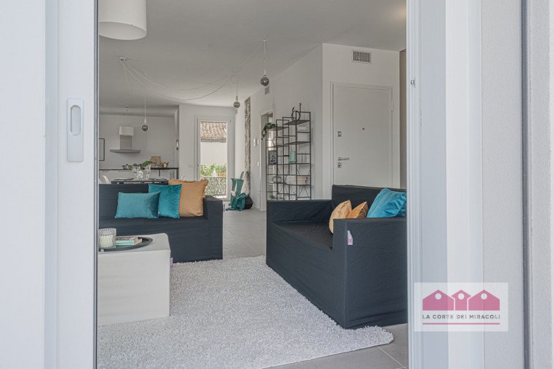 ZONA ARACELI NUOVA: PORZIONE DI BIFAMILIARE SOVRAPPOSTA, TRICAMERE BISERVIZI CON TERRAZZE ABITABI...