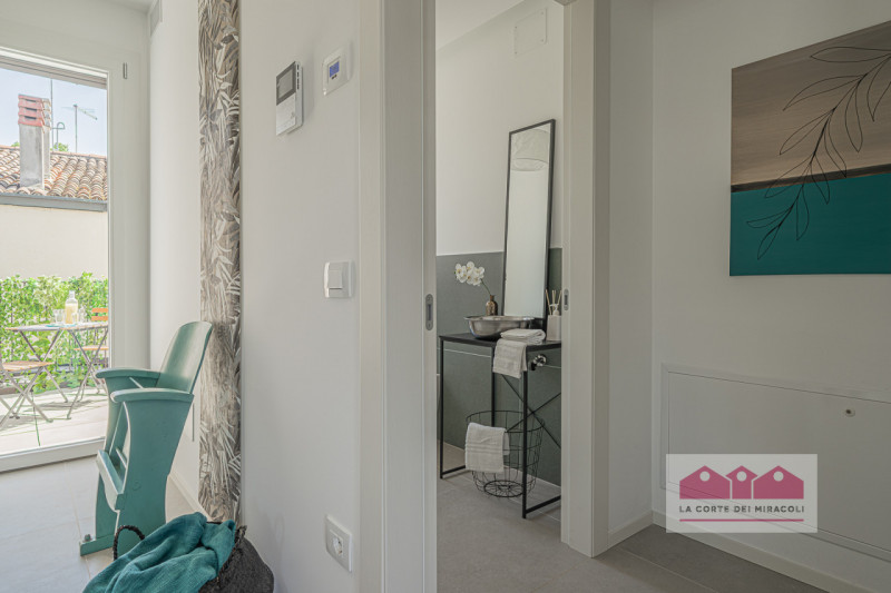 ZONA ARACELI NUOVA: PORZIONE DI BIFAMILIARE SOVRAPPOSTA, TRICAMERE BISERVIZI CON TERRAZZE ABITABI...