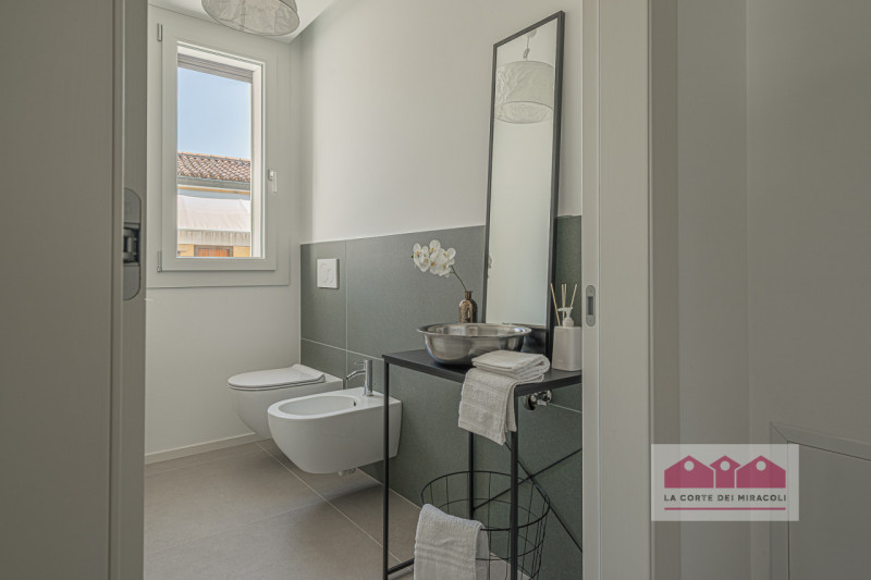 ZONA ARACELI NUOVA: PORZIONE DI BIFAMILIARE SOVRAPPOSTA, TRICAMERE BISERVIZI CON TERRAZZE ABITABI...