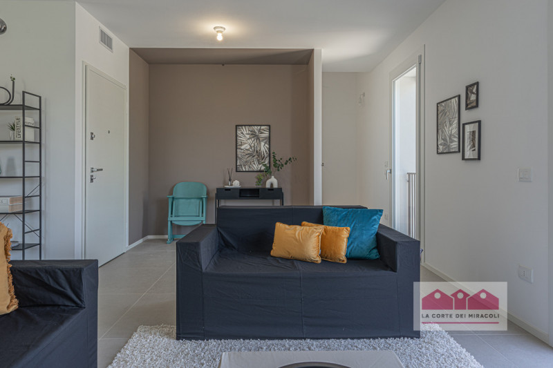 ZONA ARACELI NUOVA: PORZIONE DI BIFAMILIARE SOVRAPPOSTA, TRICAMERE BISERVIZI CON TERRAZZE ABITABI...