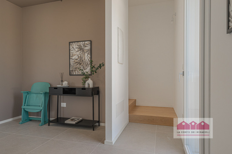 ZONA ARACELI NUOVA: PORZIONE DI BIFAMILIARE SOVRAPPOSTA, TRICAMERE BISERVIZI CON TERRAZZE ABITABI...