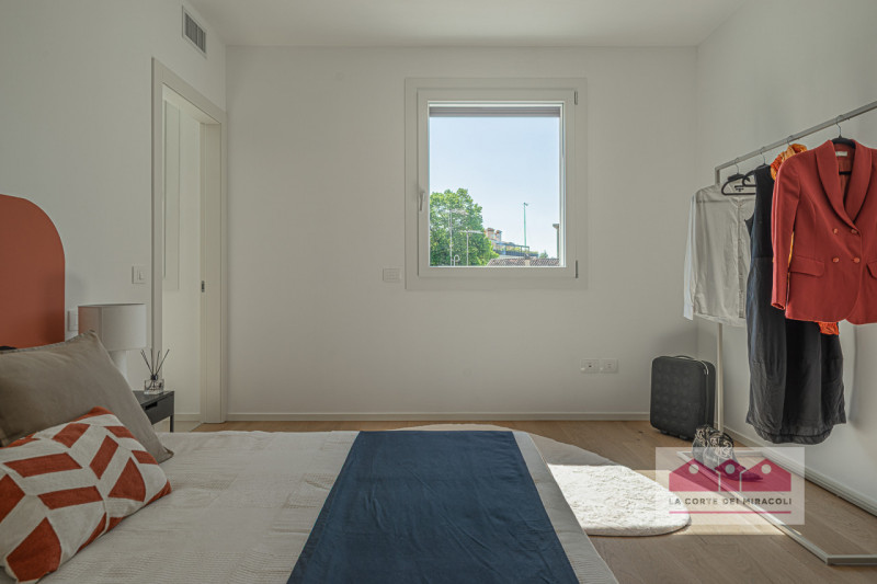 ZONA ARACELI NUOVA: PORZIONE DI BIFAMILIARE SOVRAPPOSTA, TRICAMERE BISERVIZI CON TERRAZZE ABITABI...