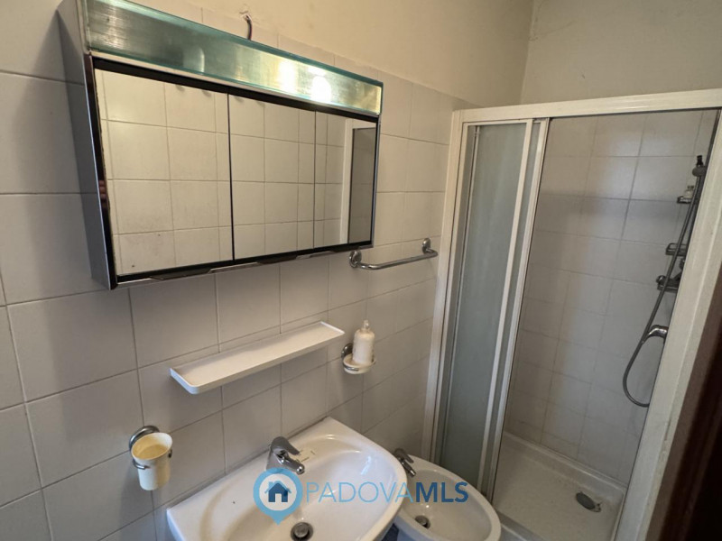 Immobile in esclusiva al Gruppo Padova MLS
In ottima posizione comodissima ai servizi, introvabil...