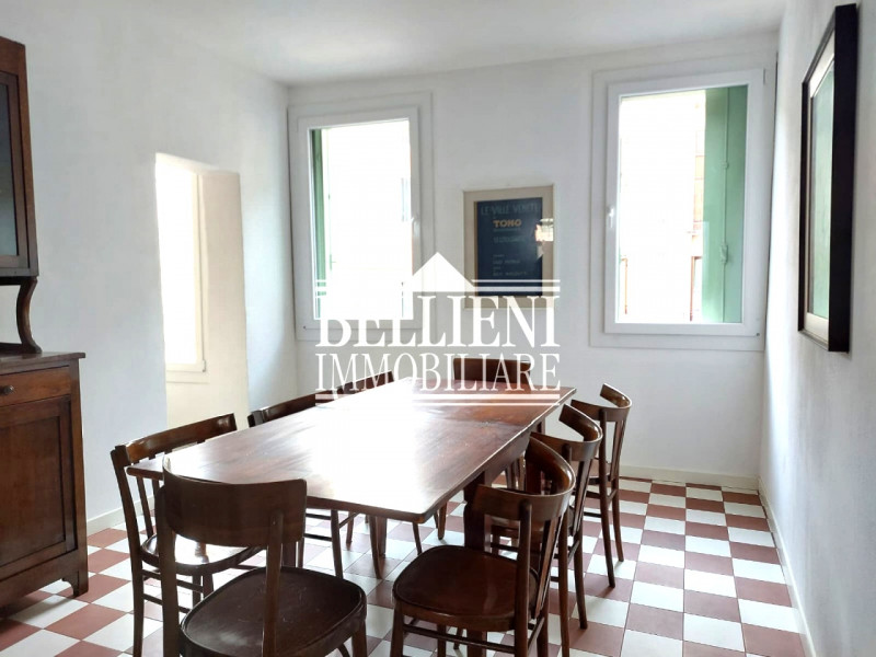 BORGO BERGA - In una delle zone più apprezzate e comode di Vicenza, proponiamo in locazione un lu...