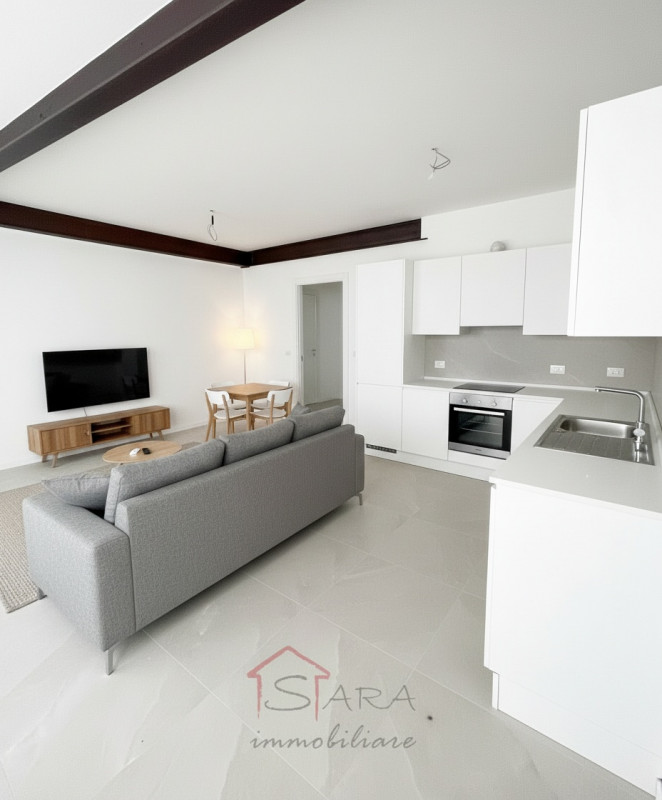 PADOVA - RIVIERE - CORSO MILANO: Appartamento di 153 mq ristrutturato, disposto su due livelli, a...