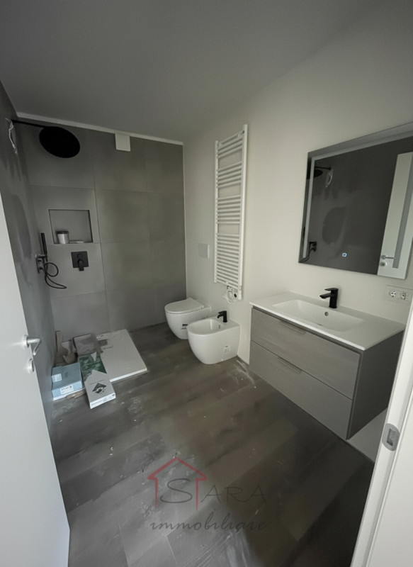 PADOVA - RIVIERE - CORSO MILANO: Appartamento di 153 mq ristrutturato, disposto su due livelli, a...