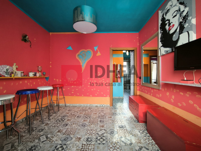 SILEA:CENDON

Appartamento bicamere, situato all'interno di una palazzina ex ATER degli anni '70 ...