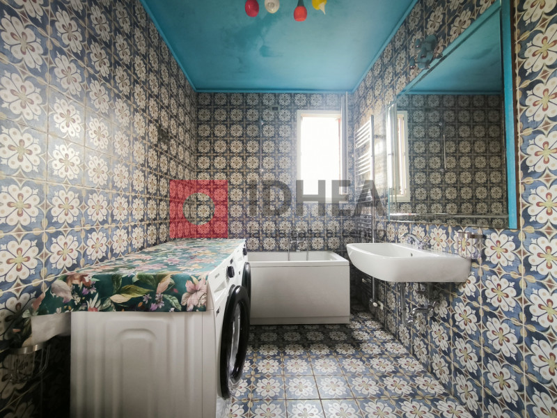 SILEA:CENDON

Appartamento bicamere, situato all'interno di una palazzina ex ATER degli anni '70 ...