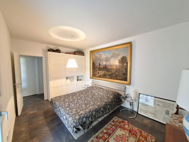 Studio Itaca Immobiliare propone in vendita un attico raffinato situato nel quartiere Crocifisso,...