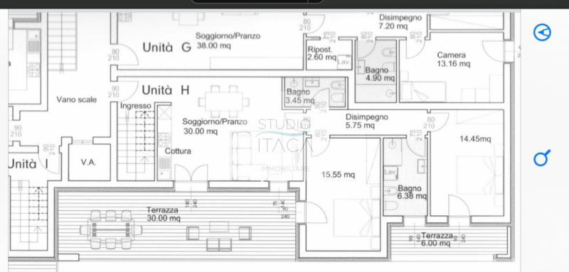 Studio Itaca Immobiliare propone in vendita un attico raffinato situato nel quartiere Crocifisso,...