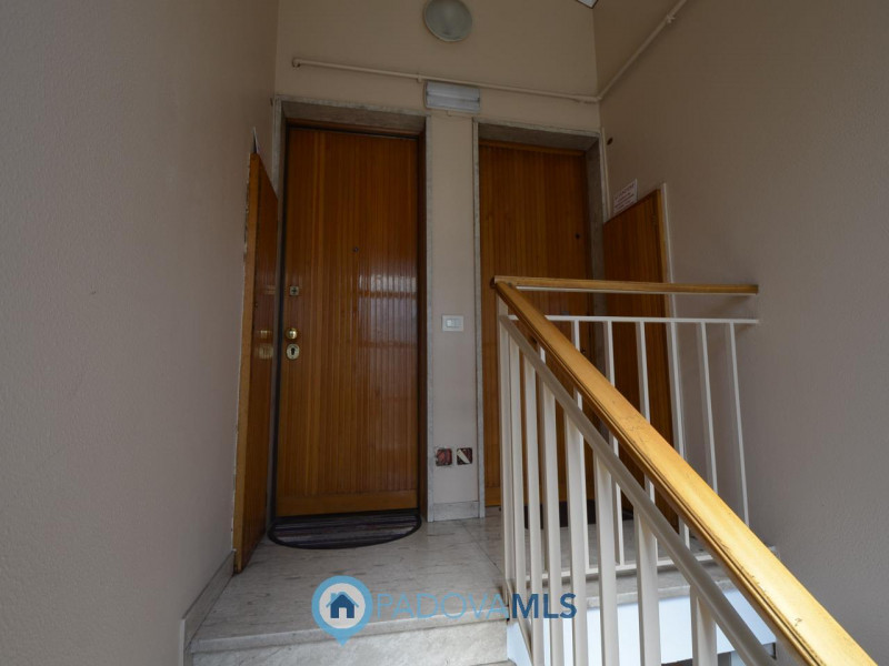 Immobile in esclusiva al Gruppo Padova MLS
Portello (via Belzoni): Scopri questo delizioso appart...