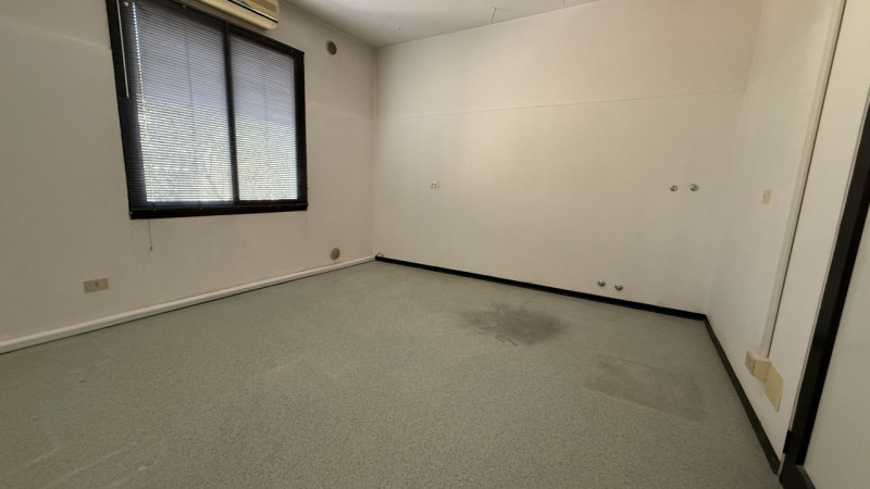 AFFITTASI UFFICIO in zona ARCELLA - SANT'ANTONINO

-Palazzina di sole 2 unità con destinazione uf...