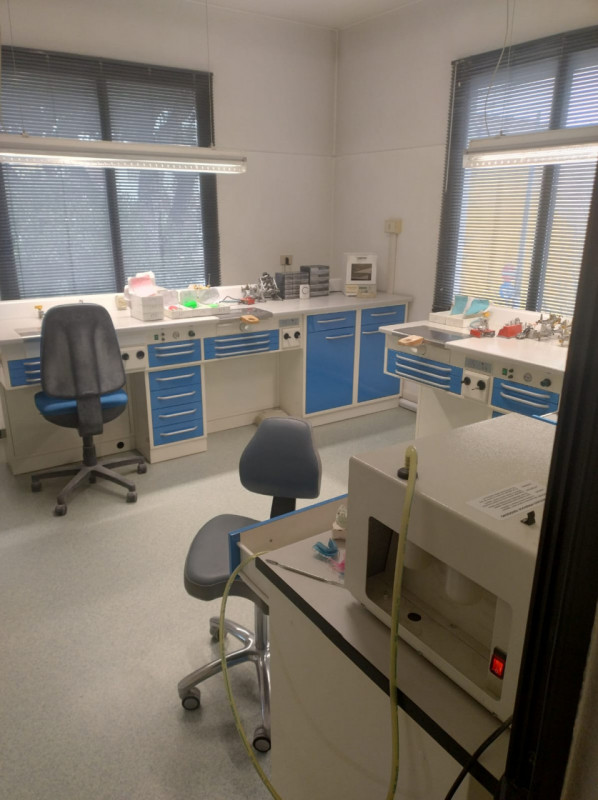 AFFITTASI UFFICIO in zona ARCELLA - SANT'ANTONINO

-Palazzina di sole 2 unità con destinazione uf...
