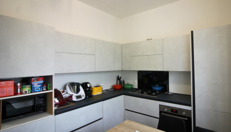 Scopri un'opportunità unica nel cuore di Vicenza, nella tranquilla zona di Bertesina-Ospedaletto....