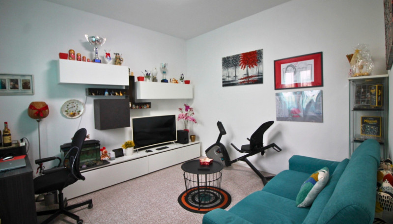 Scopri un'opportunità unica nel cuore di Vicenza, nella tranquilla zona di Bertesina-Ospedaletto....