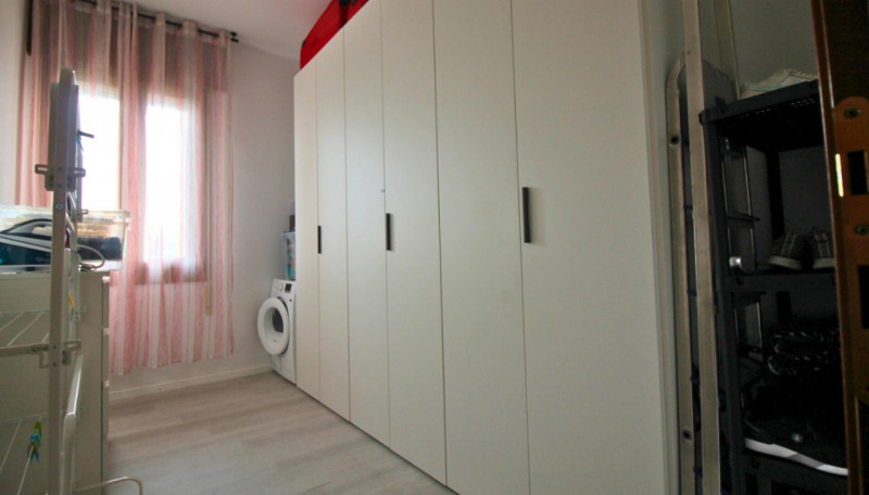 Scopri un'opportunità unica nel cuore di Vicenza, nella tranquilla zona di Bertesina-Ospedaletto....