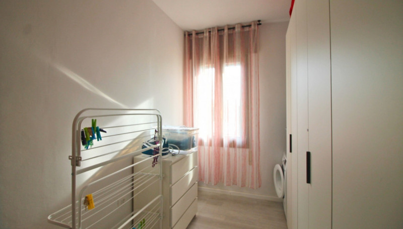 Scopri un'opportunità unica nel cuore di Vicenza, nella tranquilla zona di Bertesina-Ospedaletto....