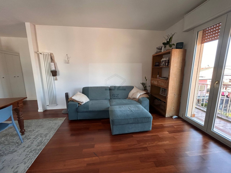 PADOVA-BRUSEGANA 

Proponiamo in vendita appartamento situato al terzo piano, particolarmente lum...