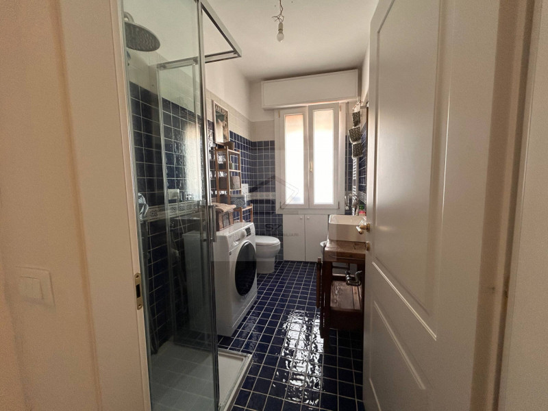 PADOVA-BRUSEGANA 

Proponiamo in vendita appartamento situato al terzo piano, particolarmente lum...