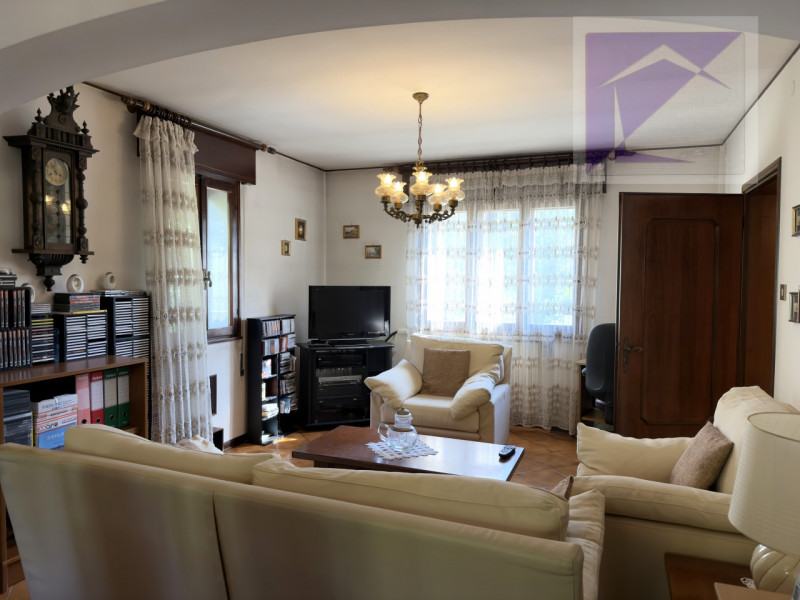 Santa Giustina in Colle -Frazione Fratte - Proponiamo in vendita villa singola situata in una tra...