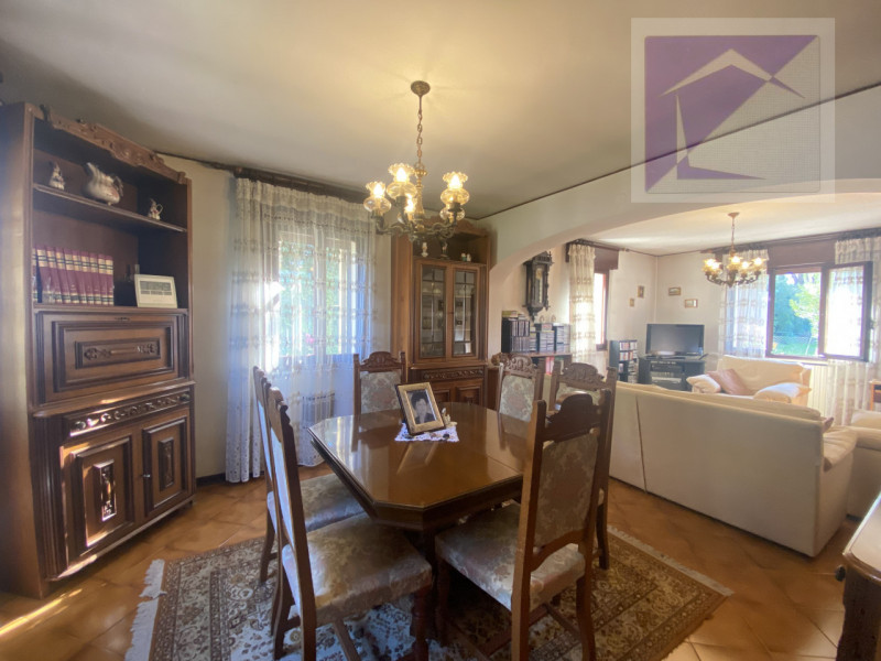 Santa Giustina in Colle -Frazione Fratte - Proponiamo in vendita villa singola situata in una tra...