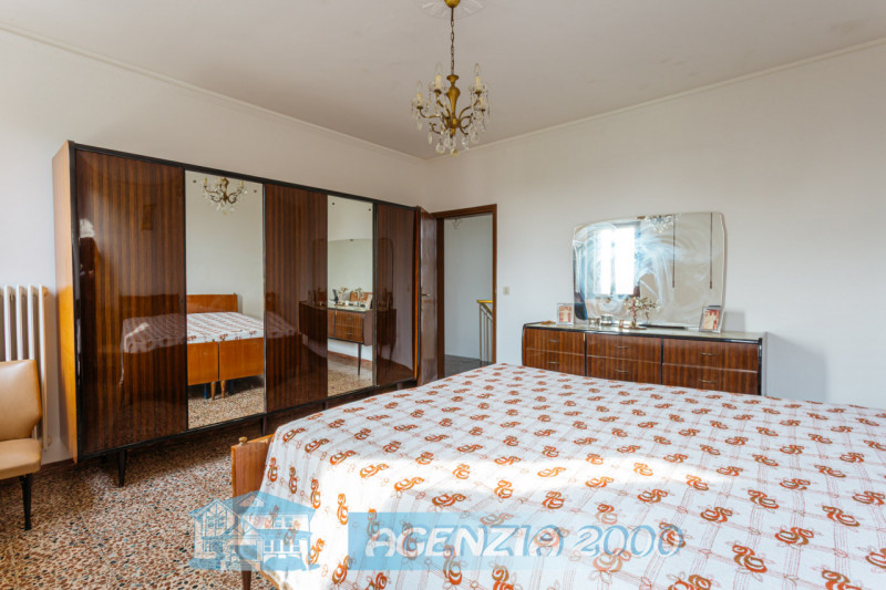 LA TUA OCCASIONE E' A TERRASSA PADOVANA!!! LA CASA GIUSTA PER TE!!! CON AMPIO GIARDINO E TERRENO ...