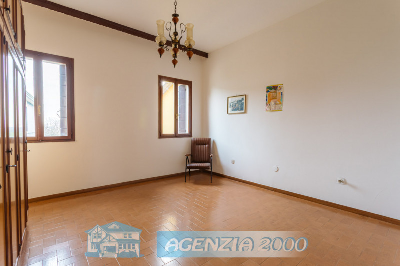 LA TUA OCCASIONE E' A TERRASSA PADOVANA!!! LA CASA GIUSTA PER TE!!! CON AMPIO GIARDINO E TERRENO ...