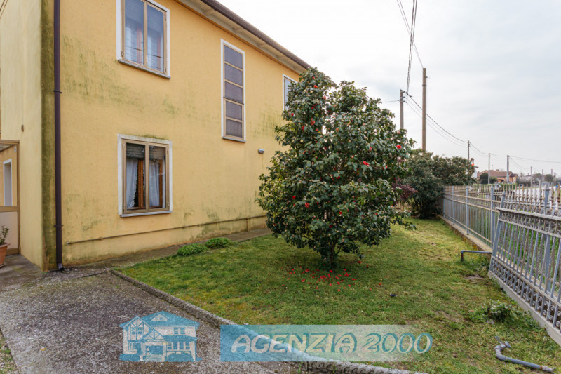 LA TUA OCCASIONE E' A TERRASSA PADOVANA!!! LA CASA GIUSTA PER TE!!! CON AMPIO GIARDINO E TERRENO ...