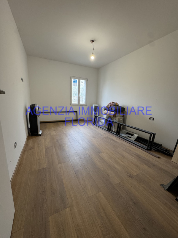 Loreggia in zona tranquilla fuori dal traffico, inserito in un contesto di sole 3 unità abitative...