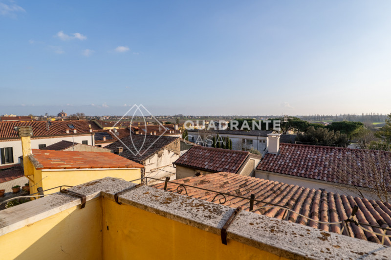 Nella zona più panoramica di Monselice, a pochi minuti dal centro storico e da tutti i principali...