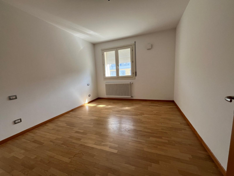 FORCELLINI: CLASSE ENERGETICA A2 - Epgl,nren 54,40 KWh/mq anno.
In tranquillo contesto residenzia...