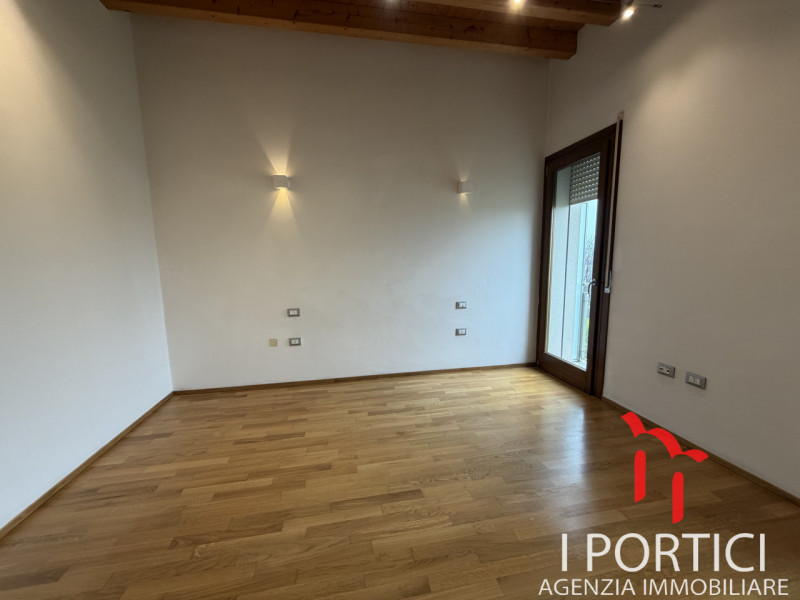 San Martino di Lupari  -


NON CHIAMARE
SOLO REFERENZIATI CON CONTRATTO A TEMPO INDETERMINATO.
SC...