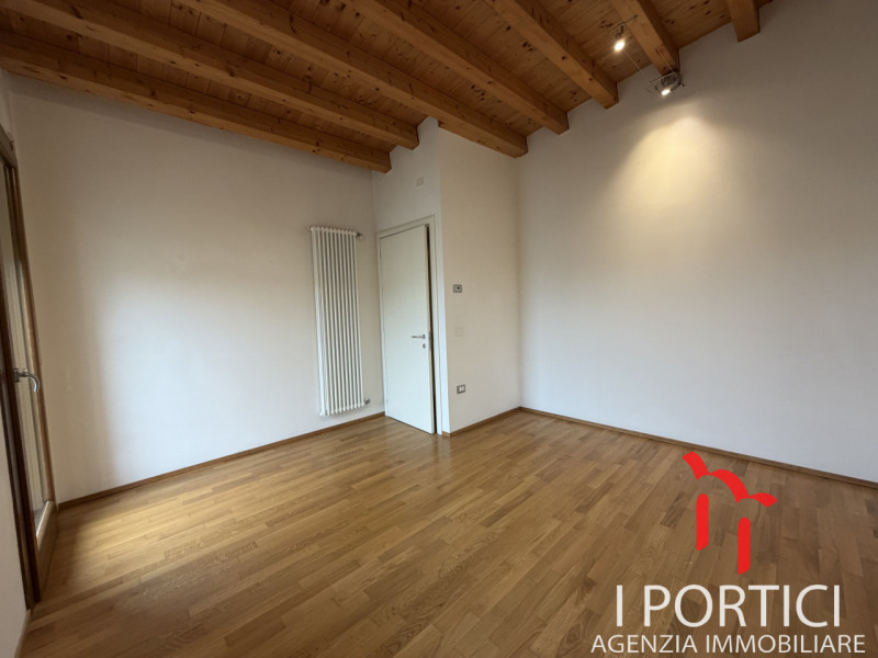 San Martino di Lupari  -


NON CHIAMARE
SOLO REFERENZIATI CON CONTRATTO A TEMPO INDETERMINATO.
SC...