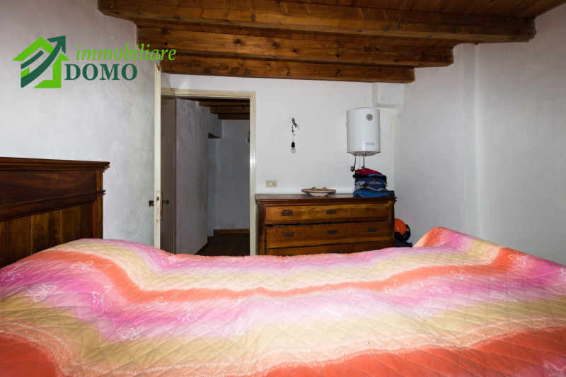 LIMITROFI SCHIO: A soli 12 minuti dal centro di Schio, immerso tra le dolci colline e i boschi ri...