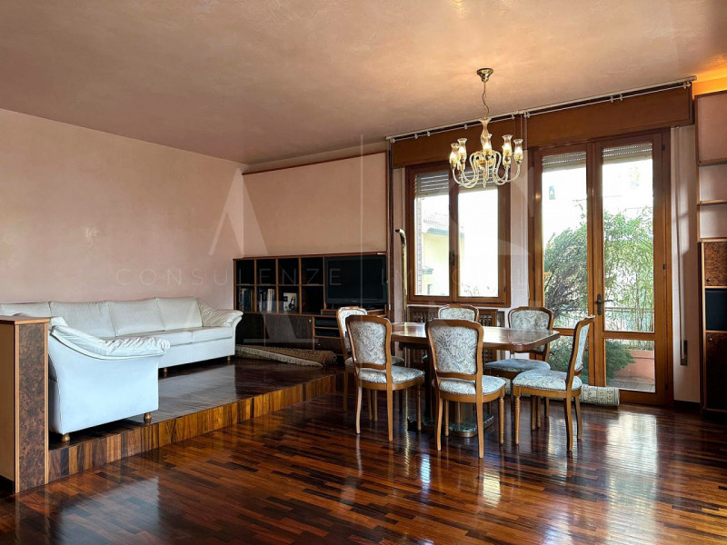 In una delle zone residenziali più comode e servite della città, a due passi da Prato della Valle...