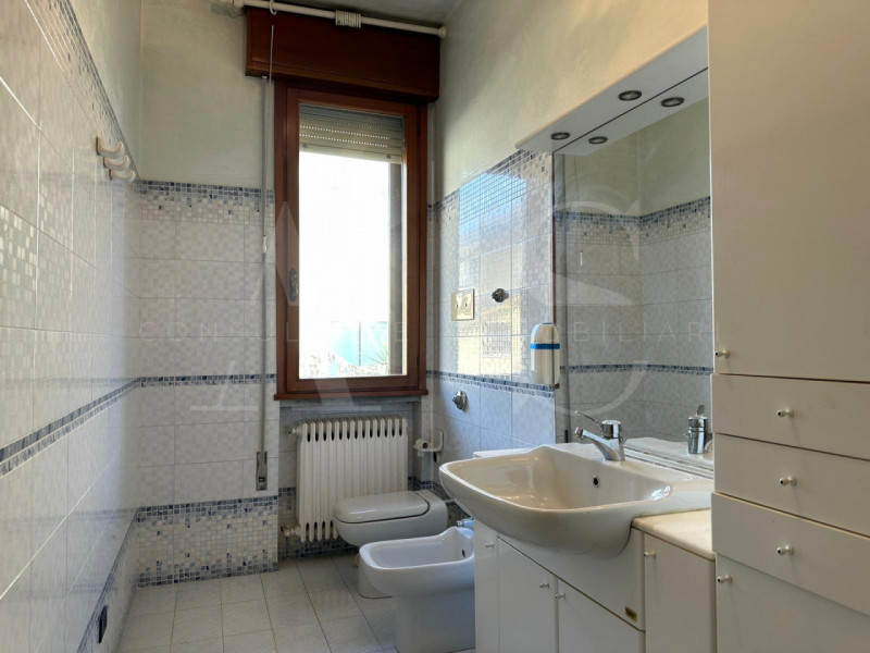 In una delle zone residenziali più comode e servite della città, a due passi da Prato della Valle...