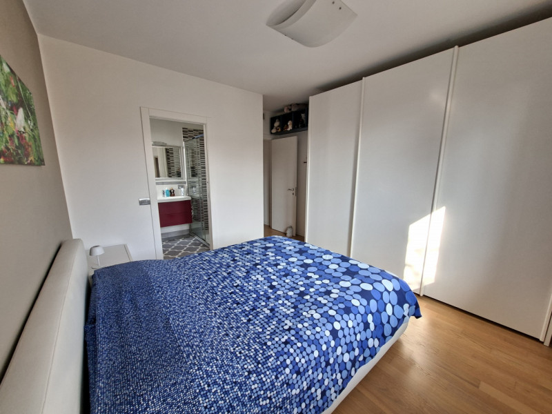 Studio Itaca Immobiliare propone in vendita un appartamento situato nel quartiere Sacra Famiglia,...